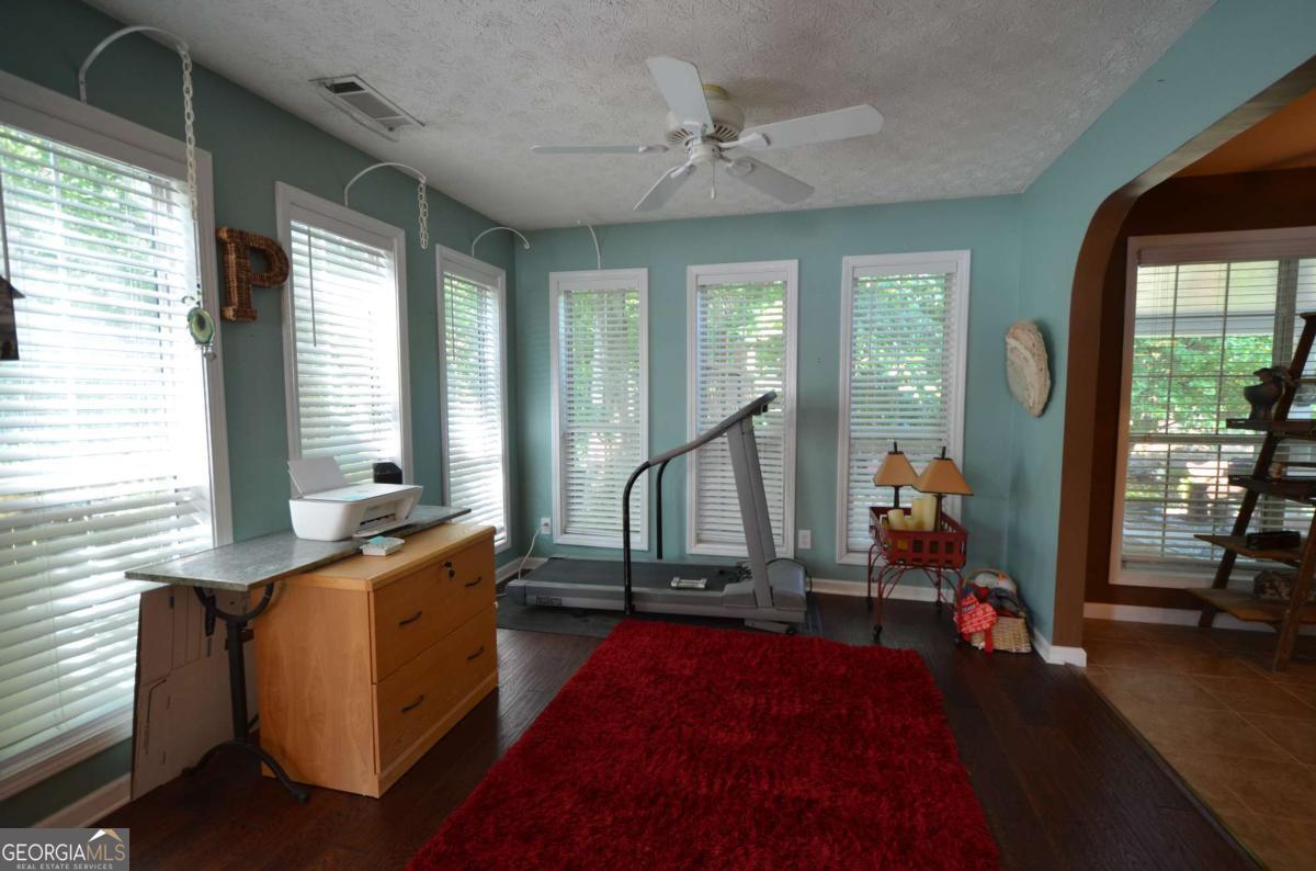 2513 Baysridge Drive Nw Property Photo 11