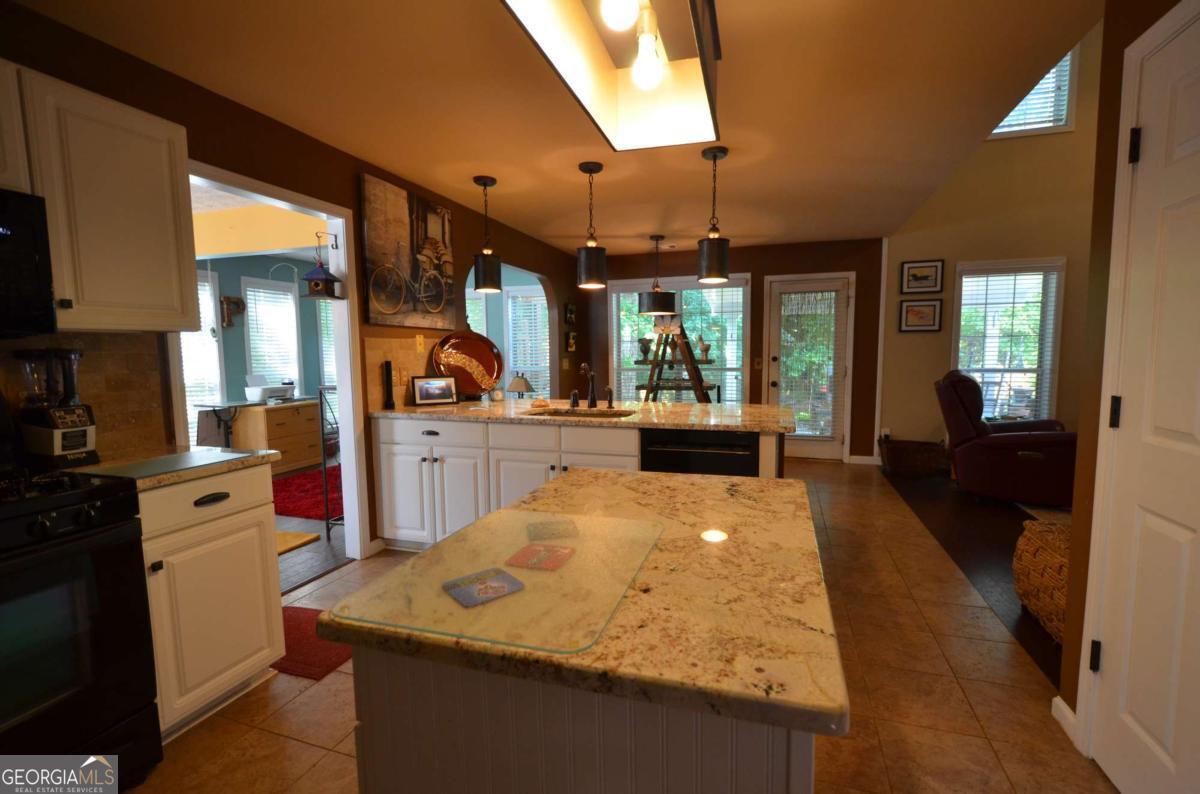 2513 Baysridge Drive Nw Property Photo 15