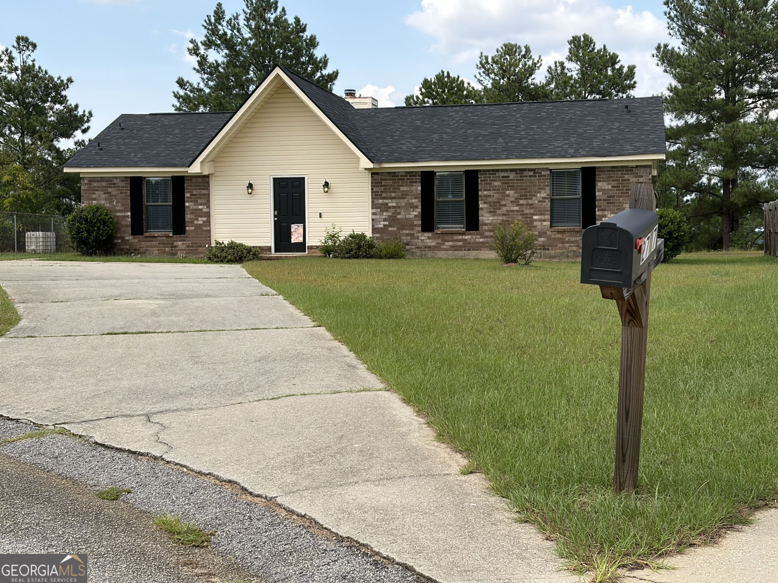 2707 Tara Heights Court Property Photo 1