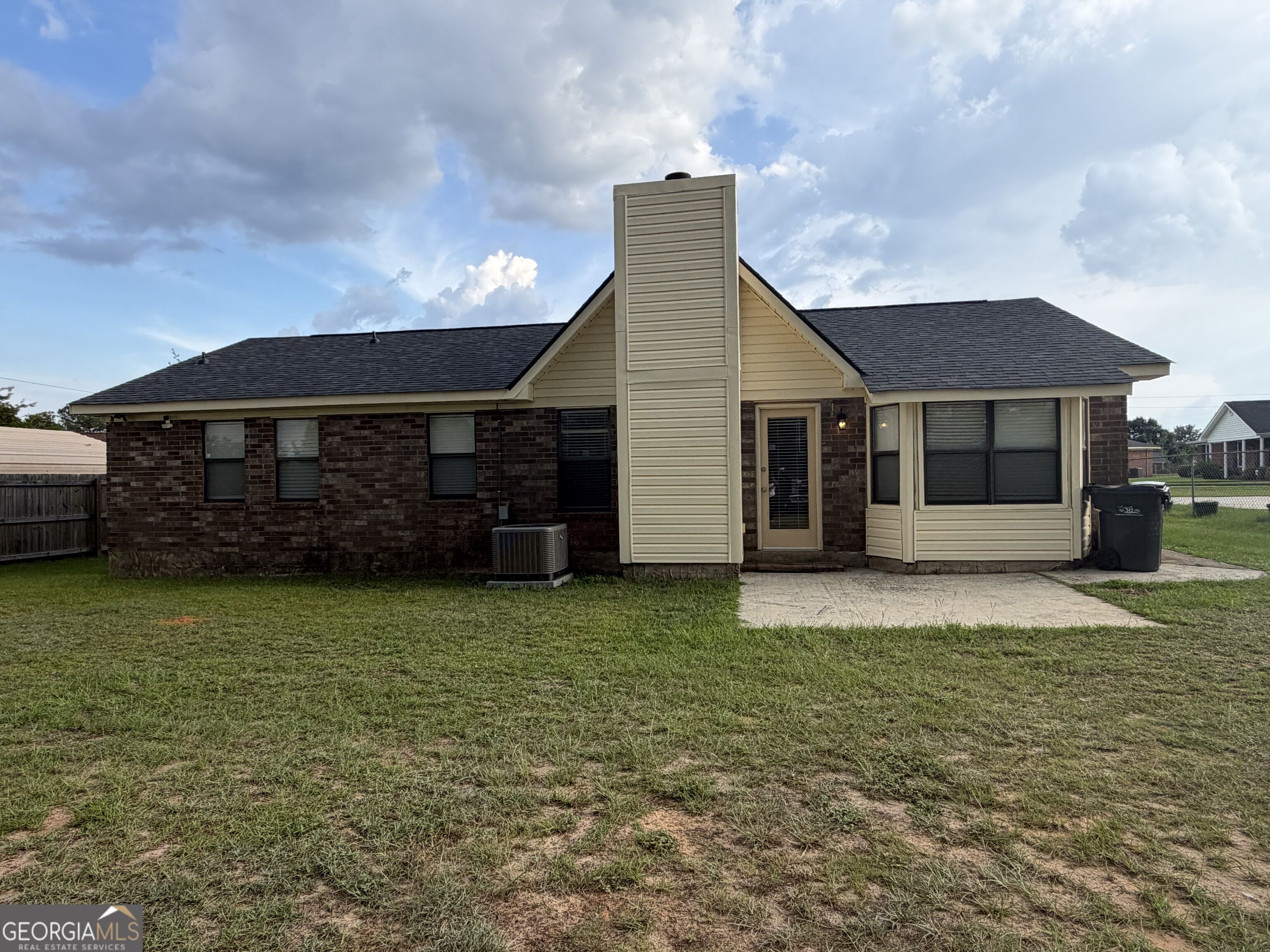2707 Tara Heights Court Property Photo 18