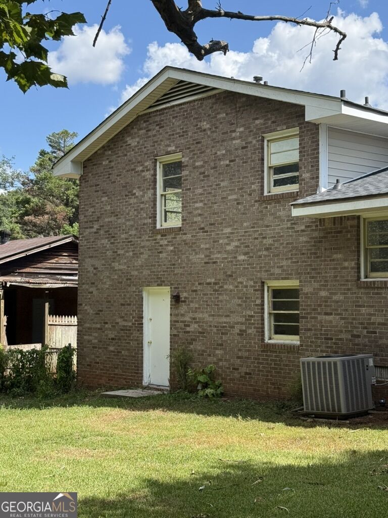 119 Amberwood Lane Property Photo 4