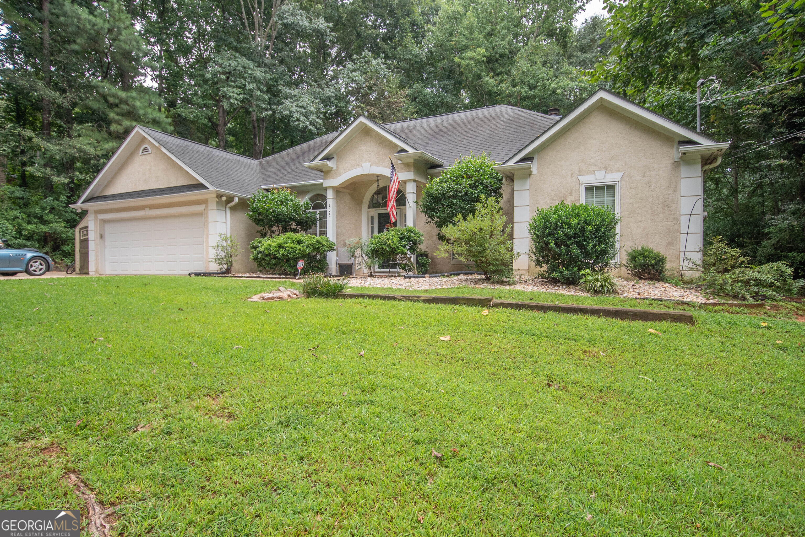 105 Franklin Place Property Photo 3