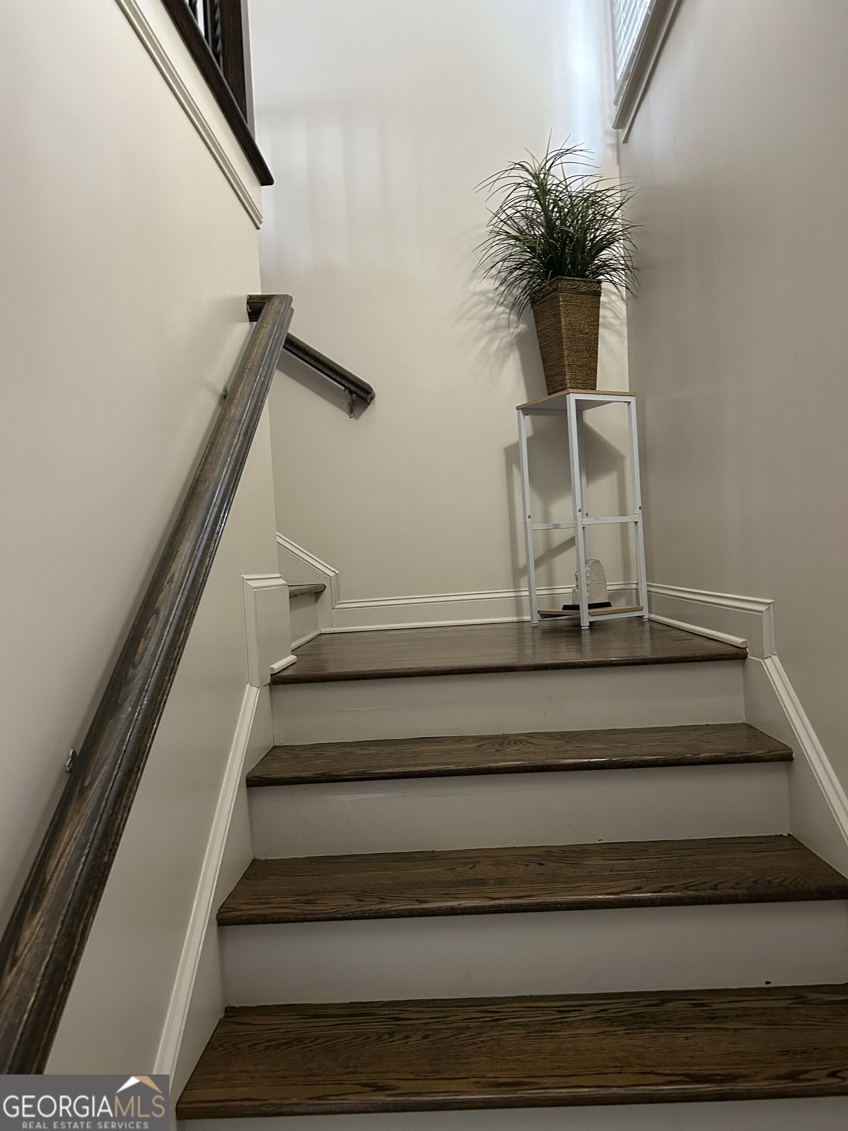 2215 Collins Ridge Drive Property Photo 12