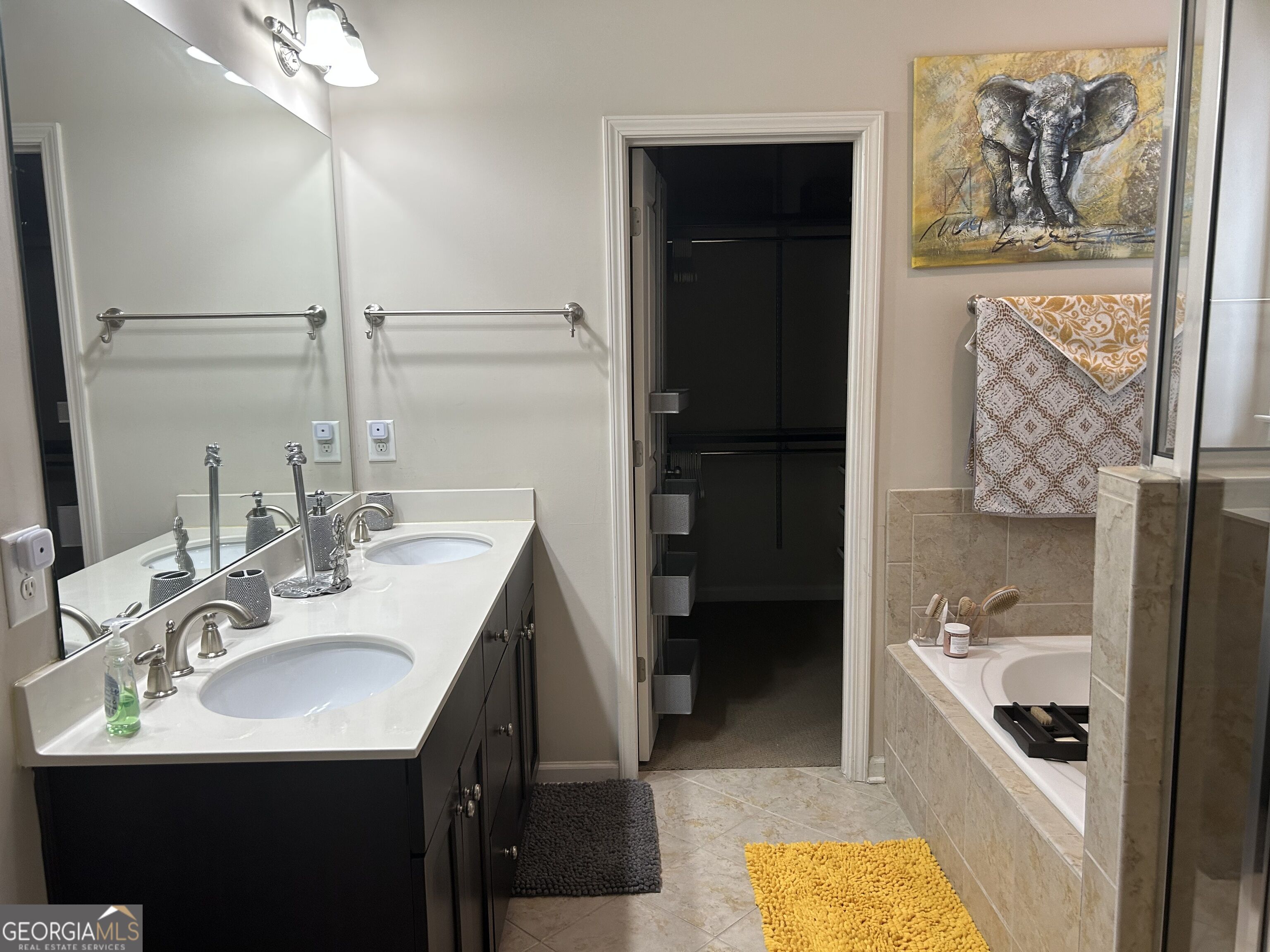 2215 Collins Ridge Drive Property Photo 20
