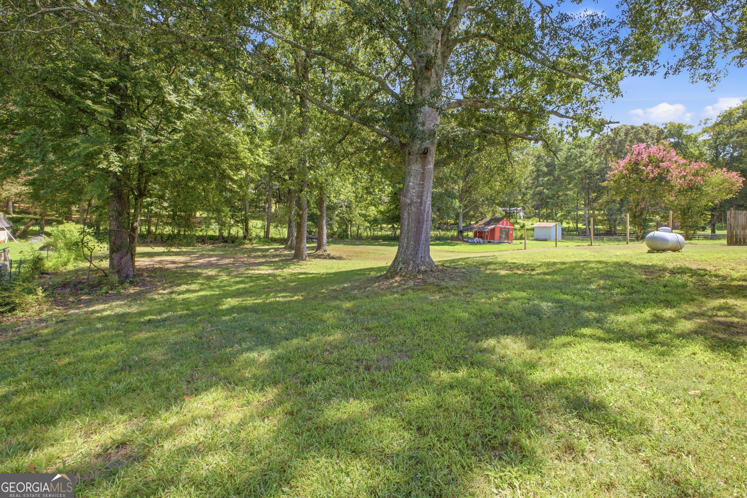 772 Compton Road Se Property Photo 2