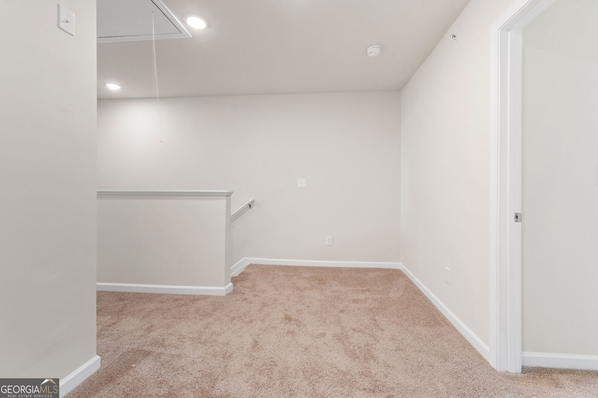 8312 Columbia Court Property Photo 8