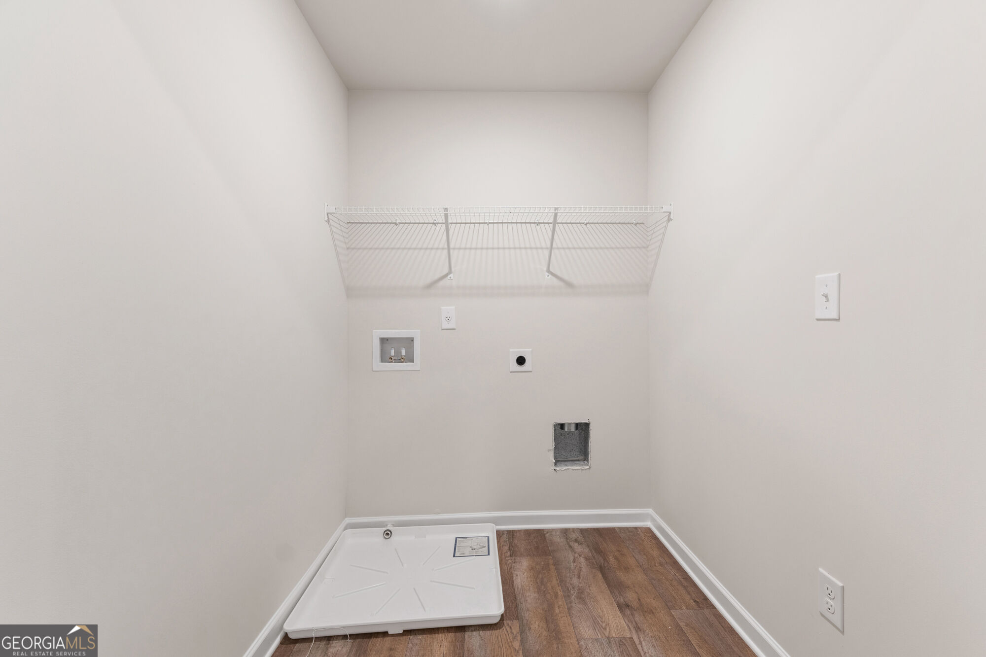 8312 Columbia Court Property Photo 16