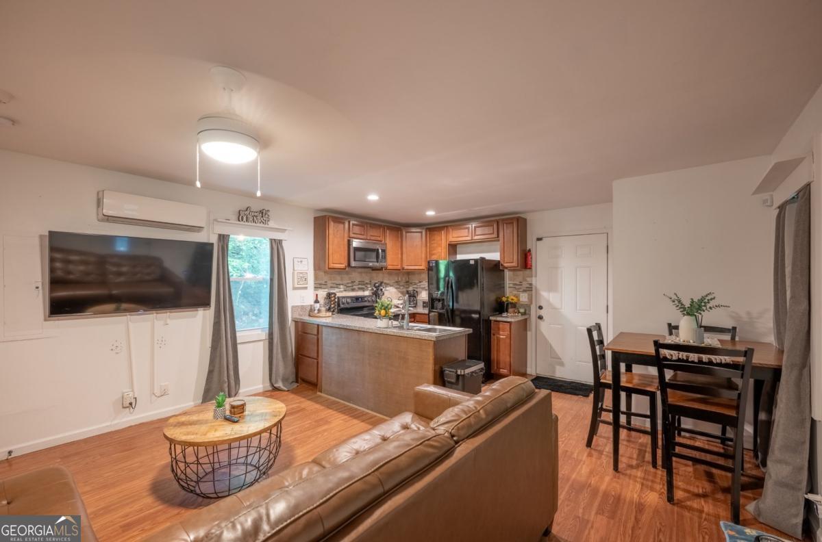 257 Pen Drive Property Photo 4