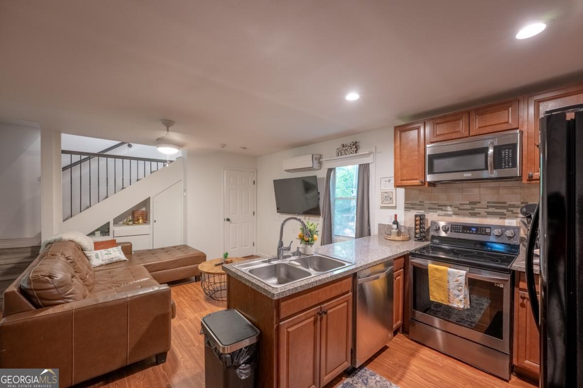 257 Pen Drive Property Photo 7