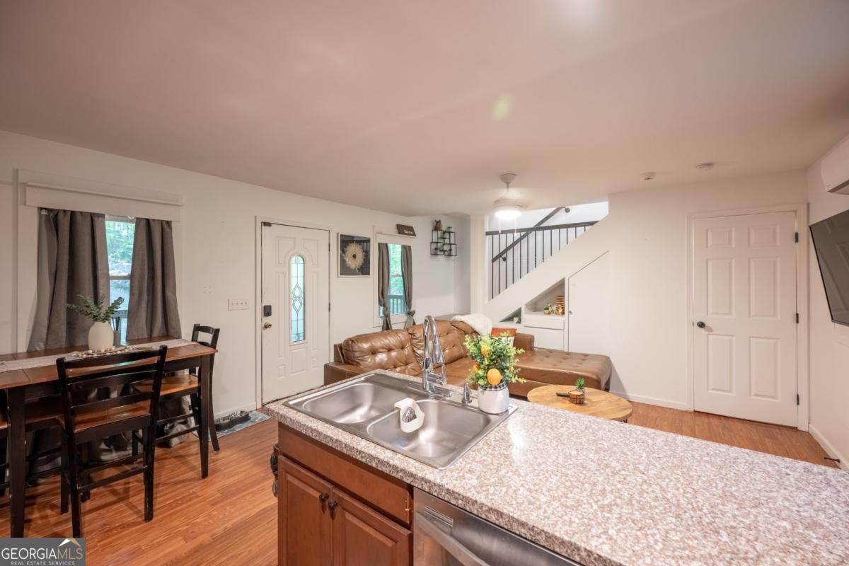 257 Pen Drive Property Photo 8