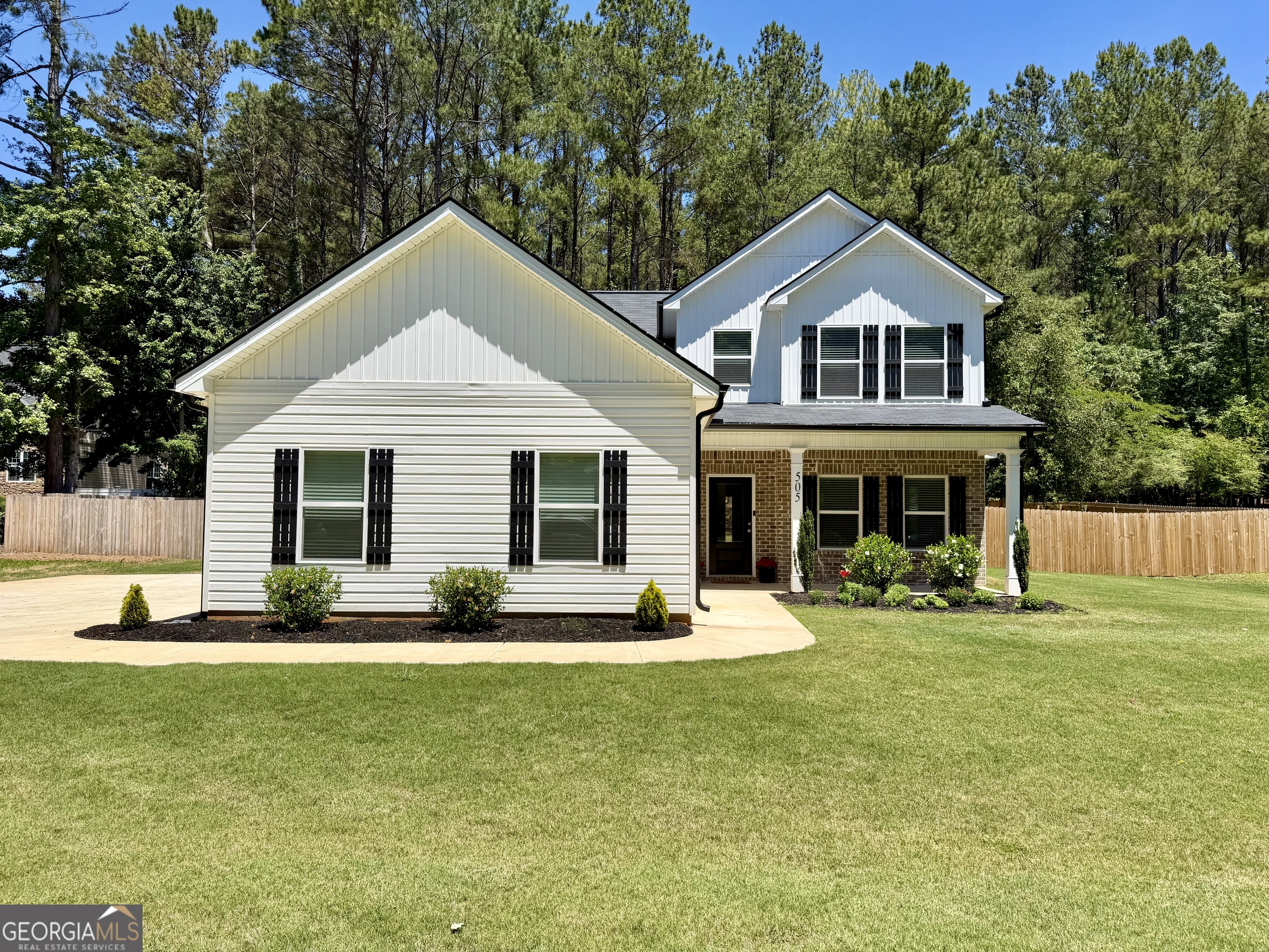 505 Kaitlin Circle Property Photo 1