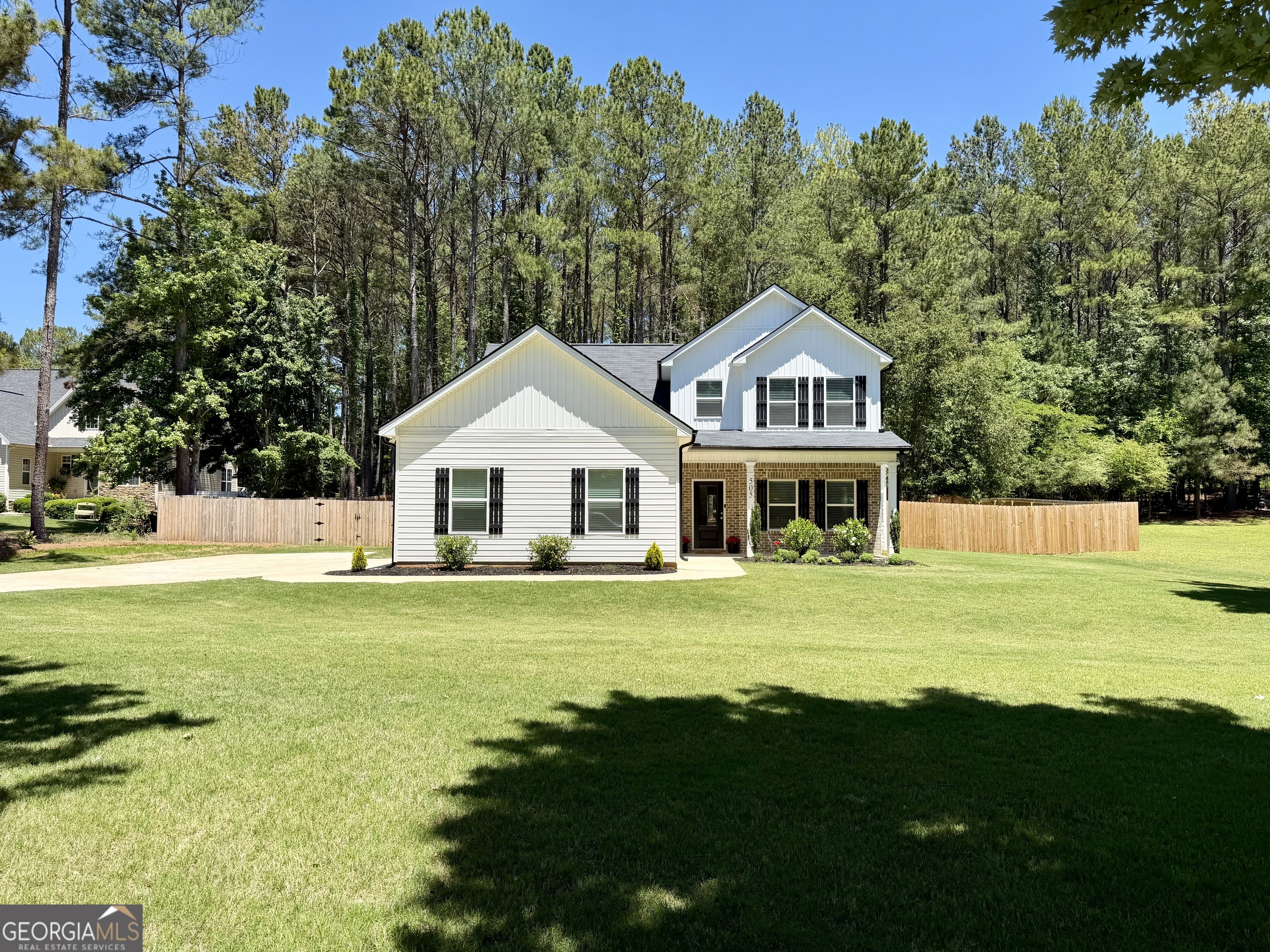505 Kaitlin Circle Property Photo 2