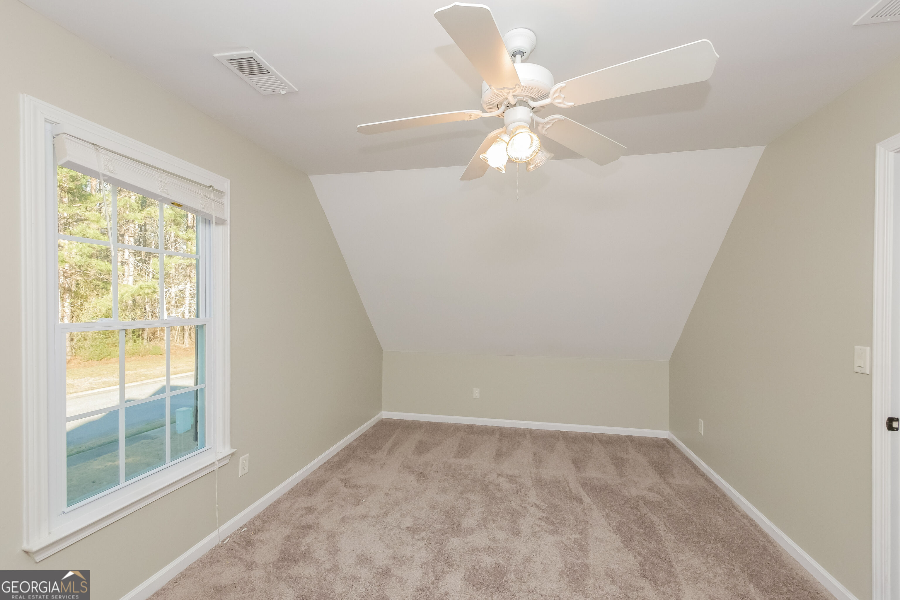 47 Pecan Crescent Property Photo 10