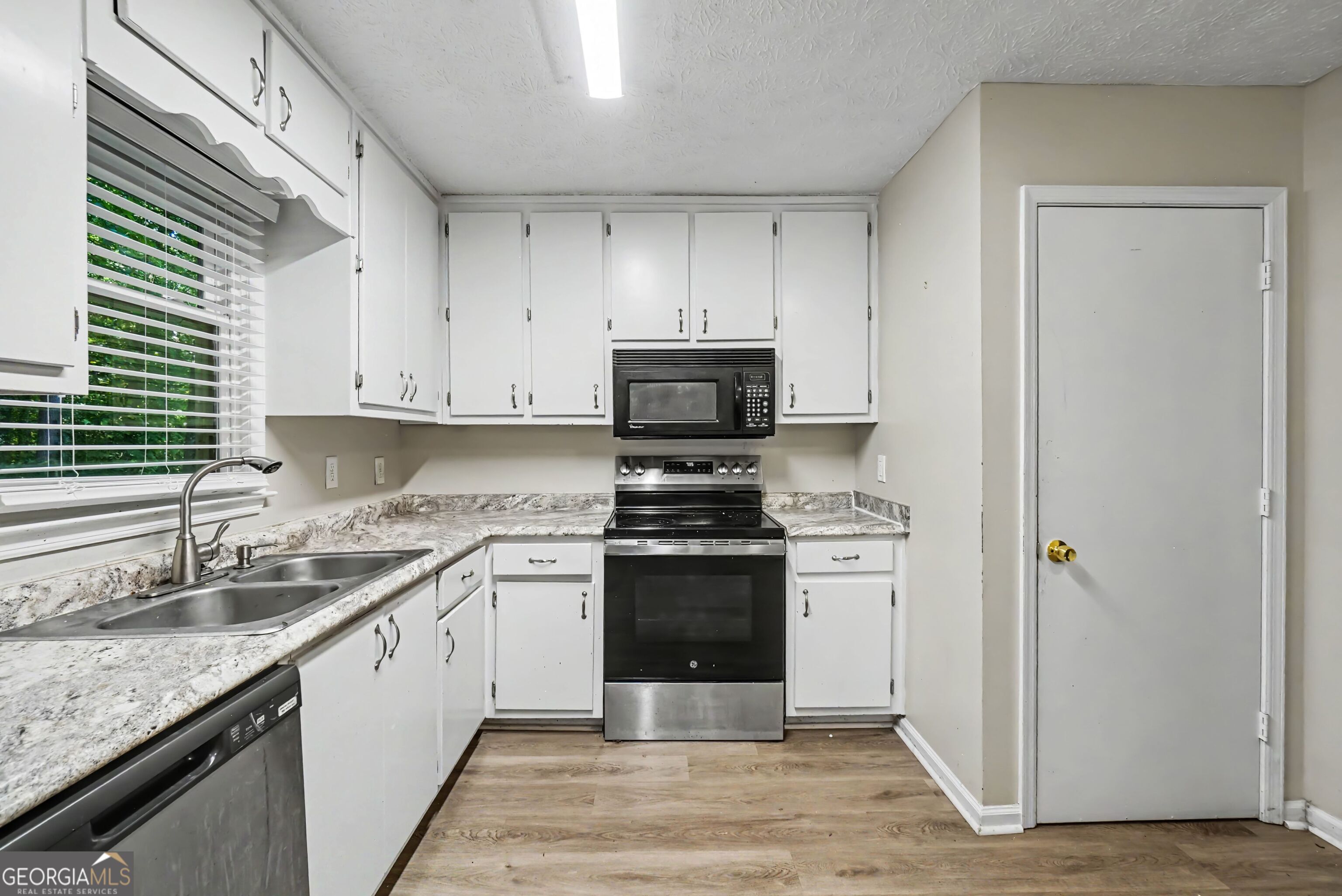 167 Hardy Circle Property Photo 11