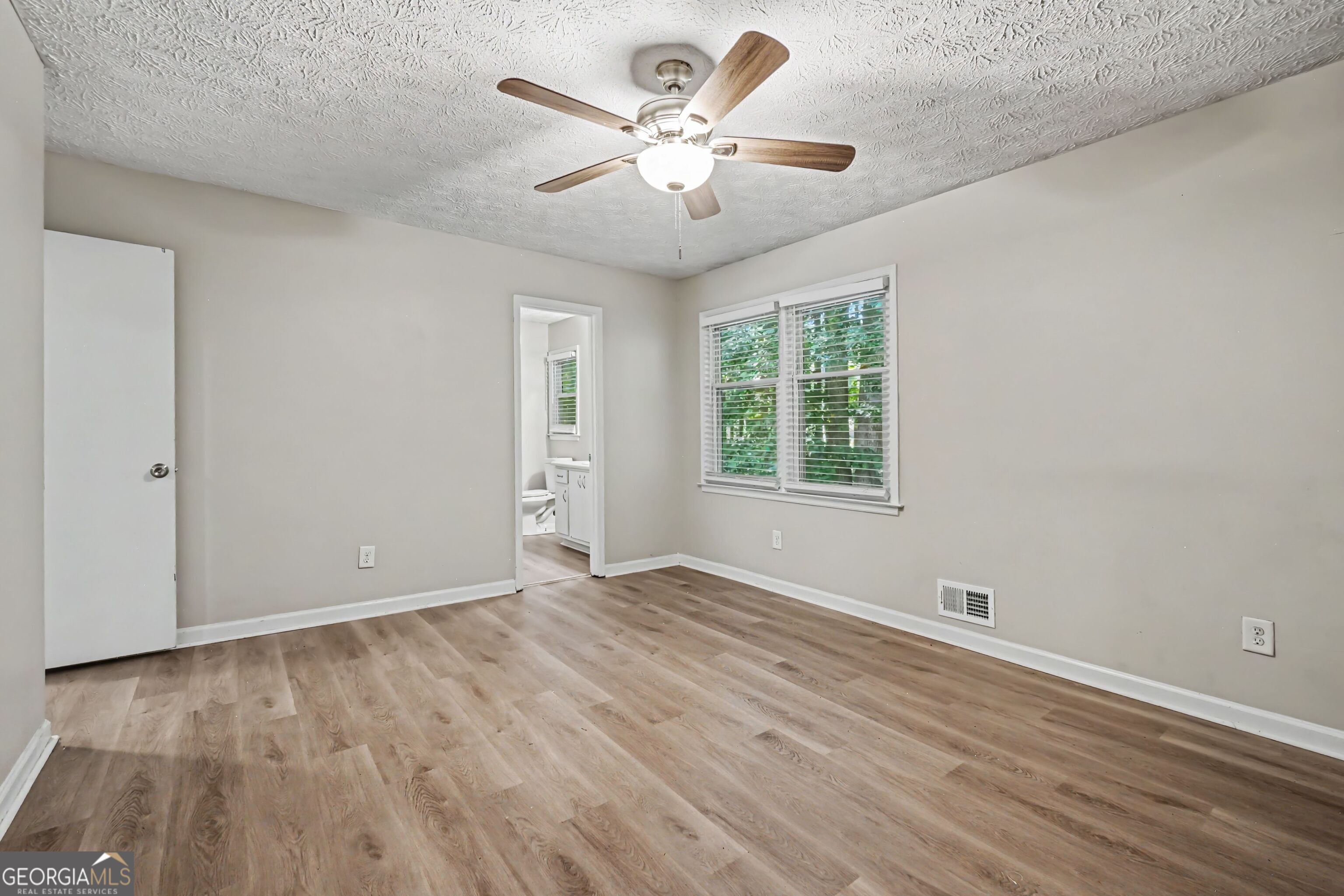 167 Hardy Circle Property Photo 22