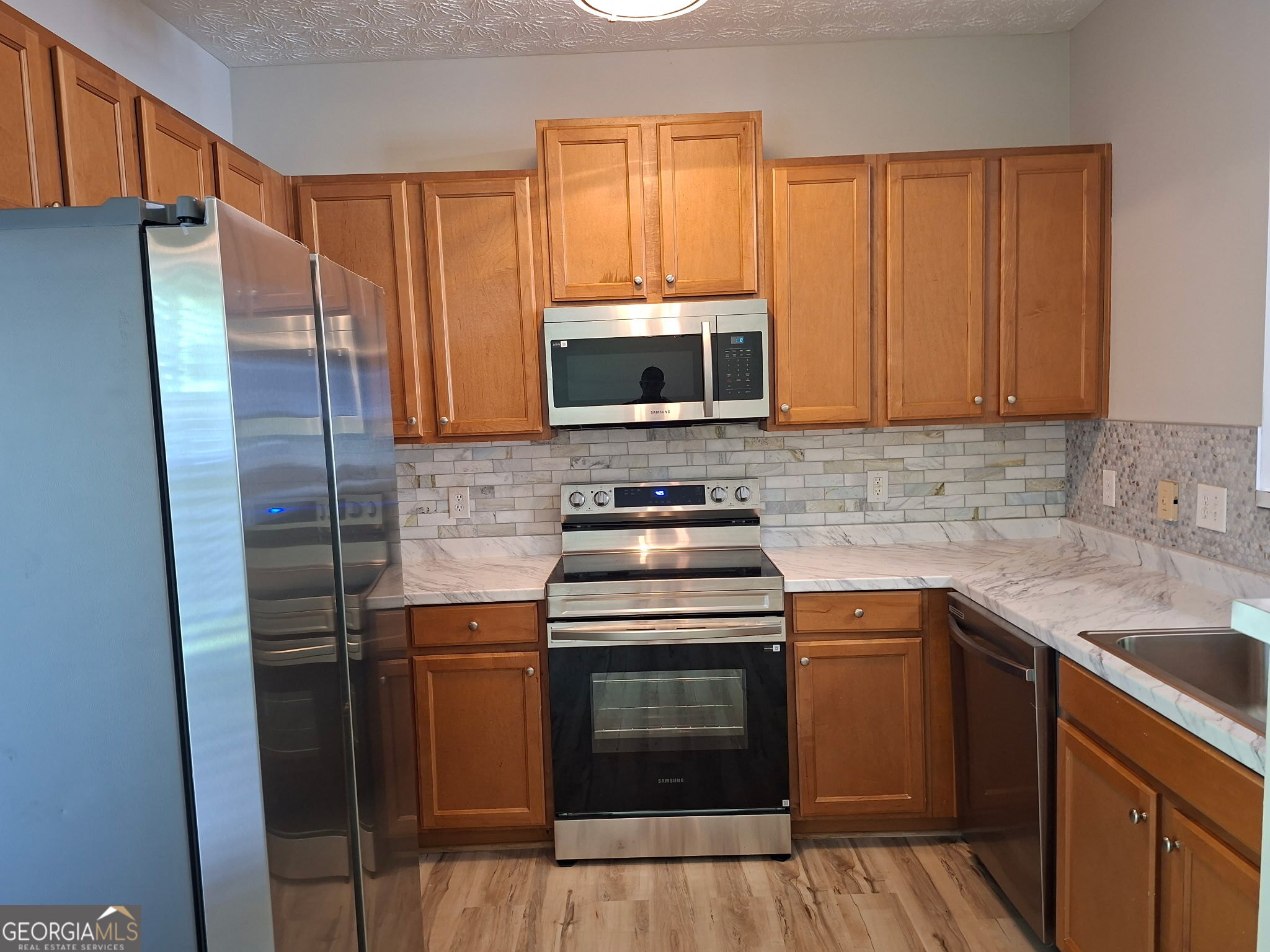 6283 Ellenwood Drive Property Photo 4
