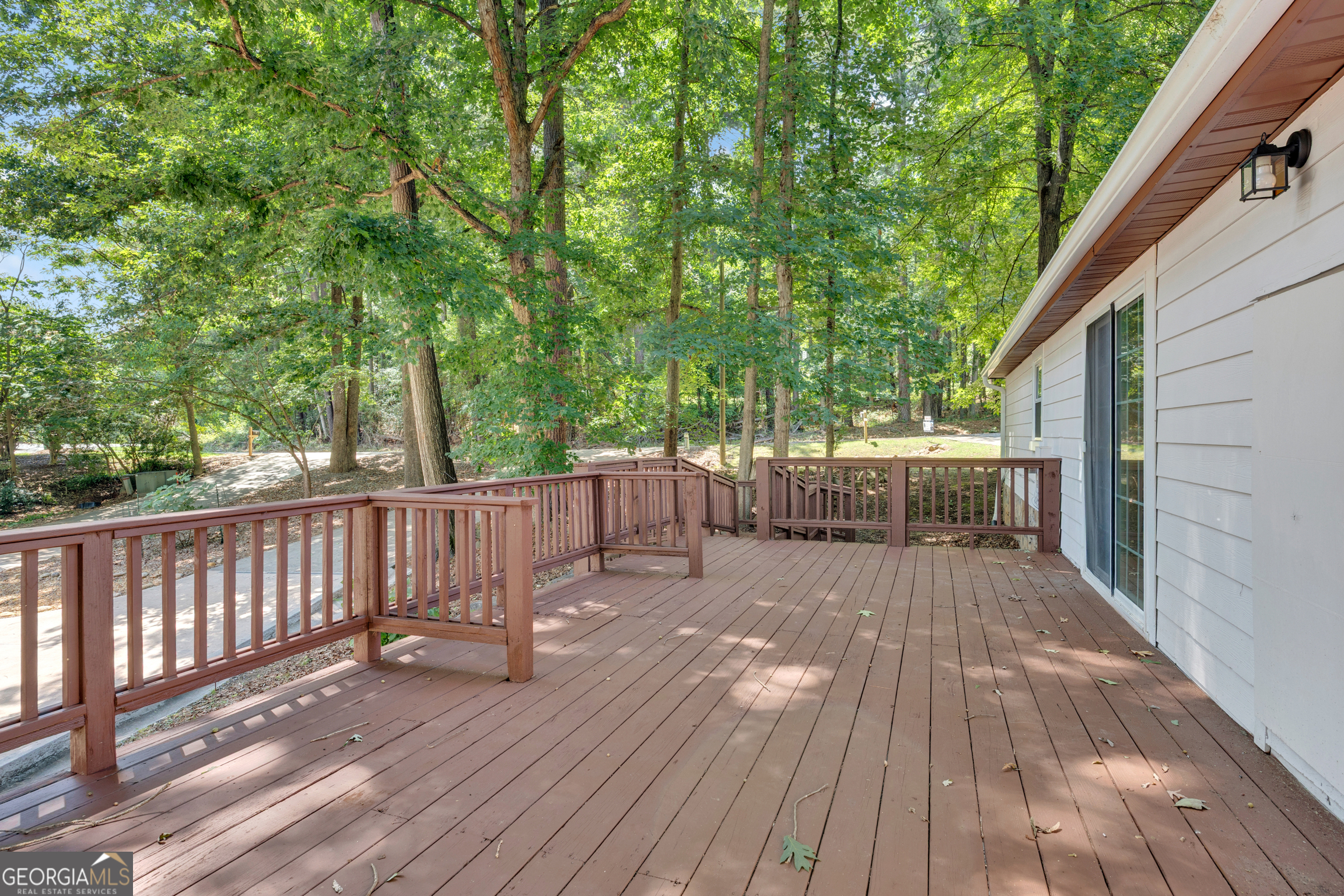 461 Cardinal Drive Property Photo 7