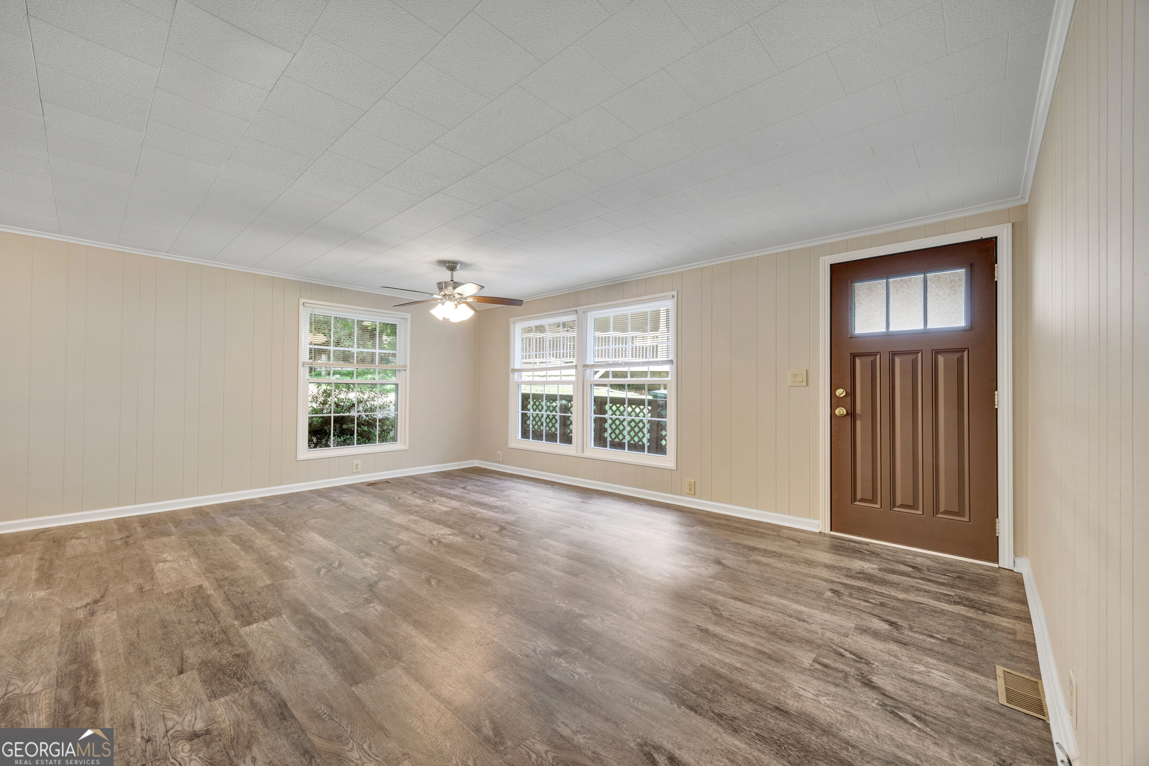 461 Cardinal Drive Property Photo 11