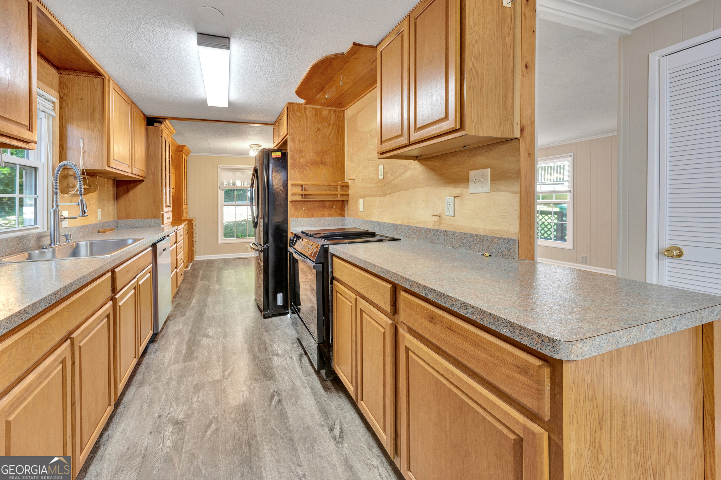 461 Cardinal Drive Property Photo 19