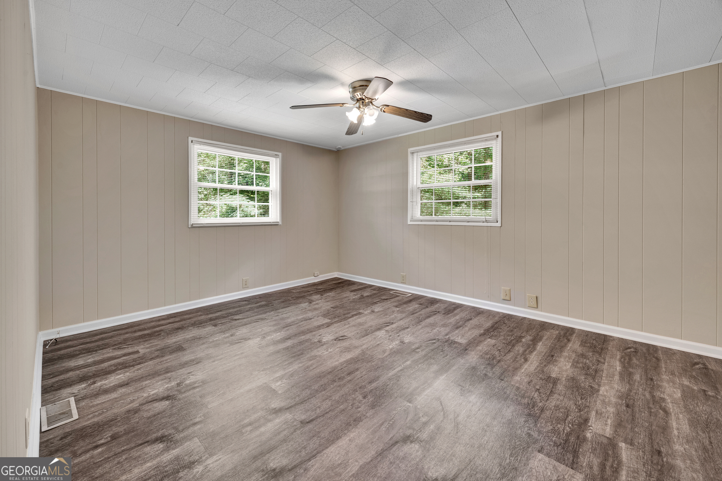 461 Cardinal Drive Property Photo 25