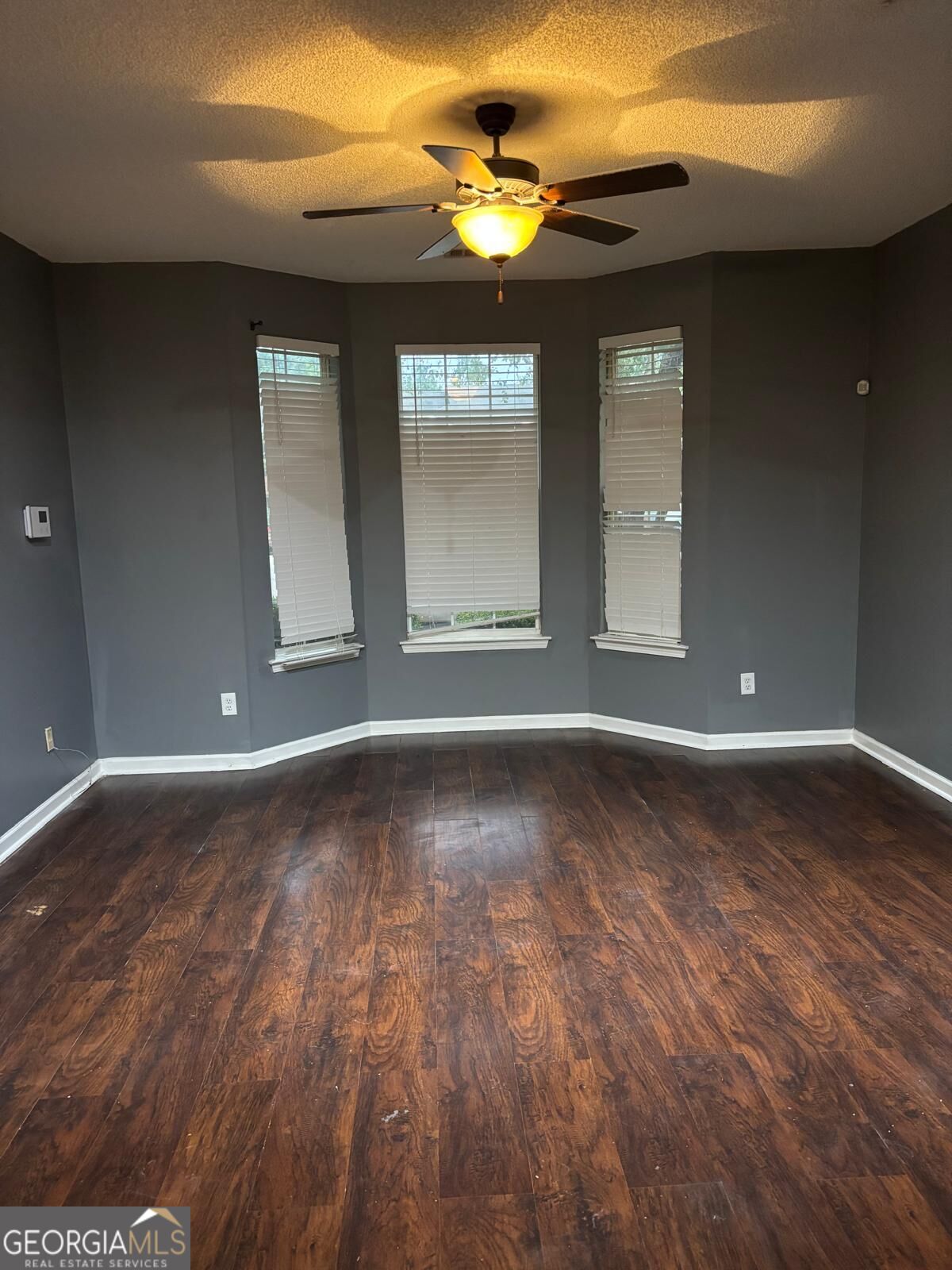 7690 Creekside Lane Property Photo 5