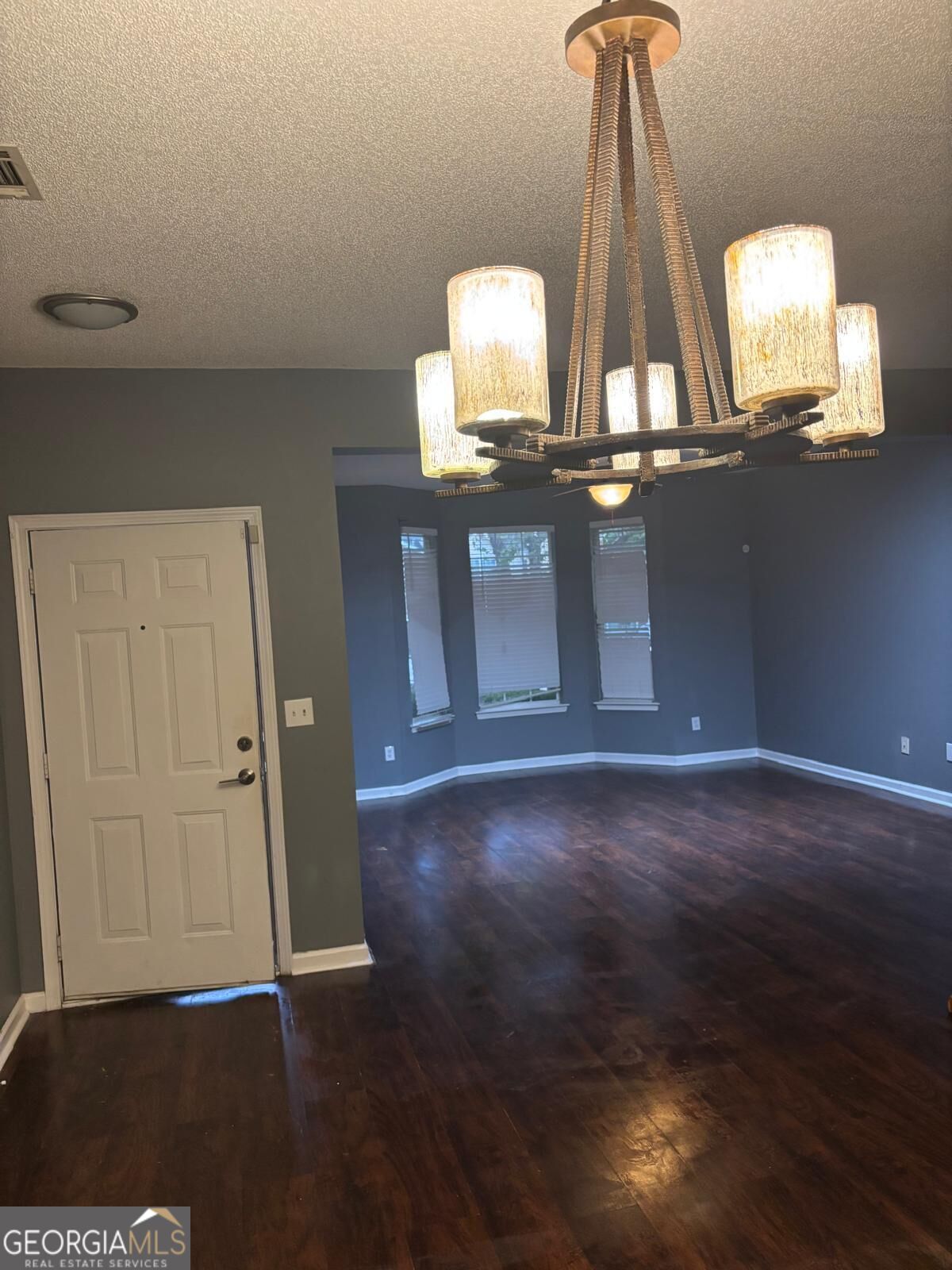 7690 Creekside Lane Property Photo 11