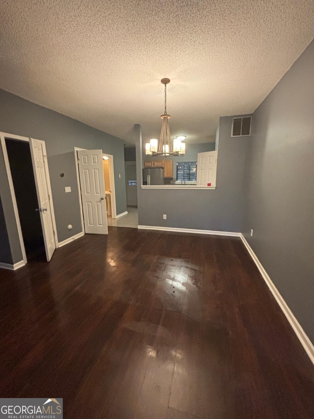 7690 Creekside Lane Property Photo 12