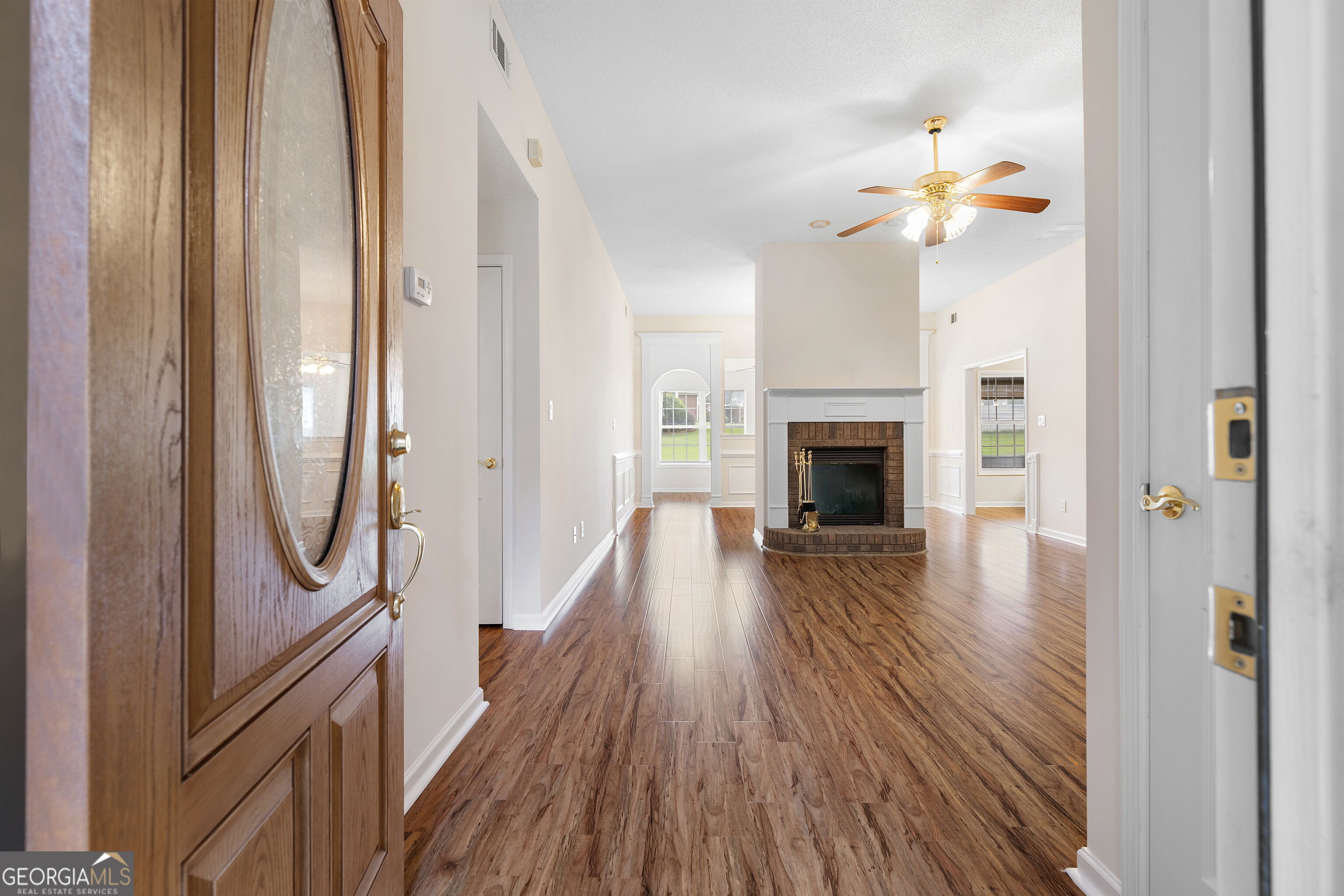 235 Prominent Loop Property Photo 4