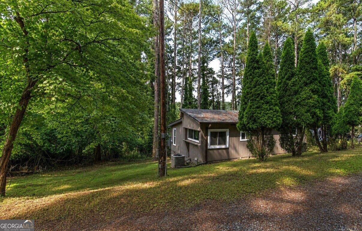 135 Marina Court Property Photo 3