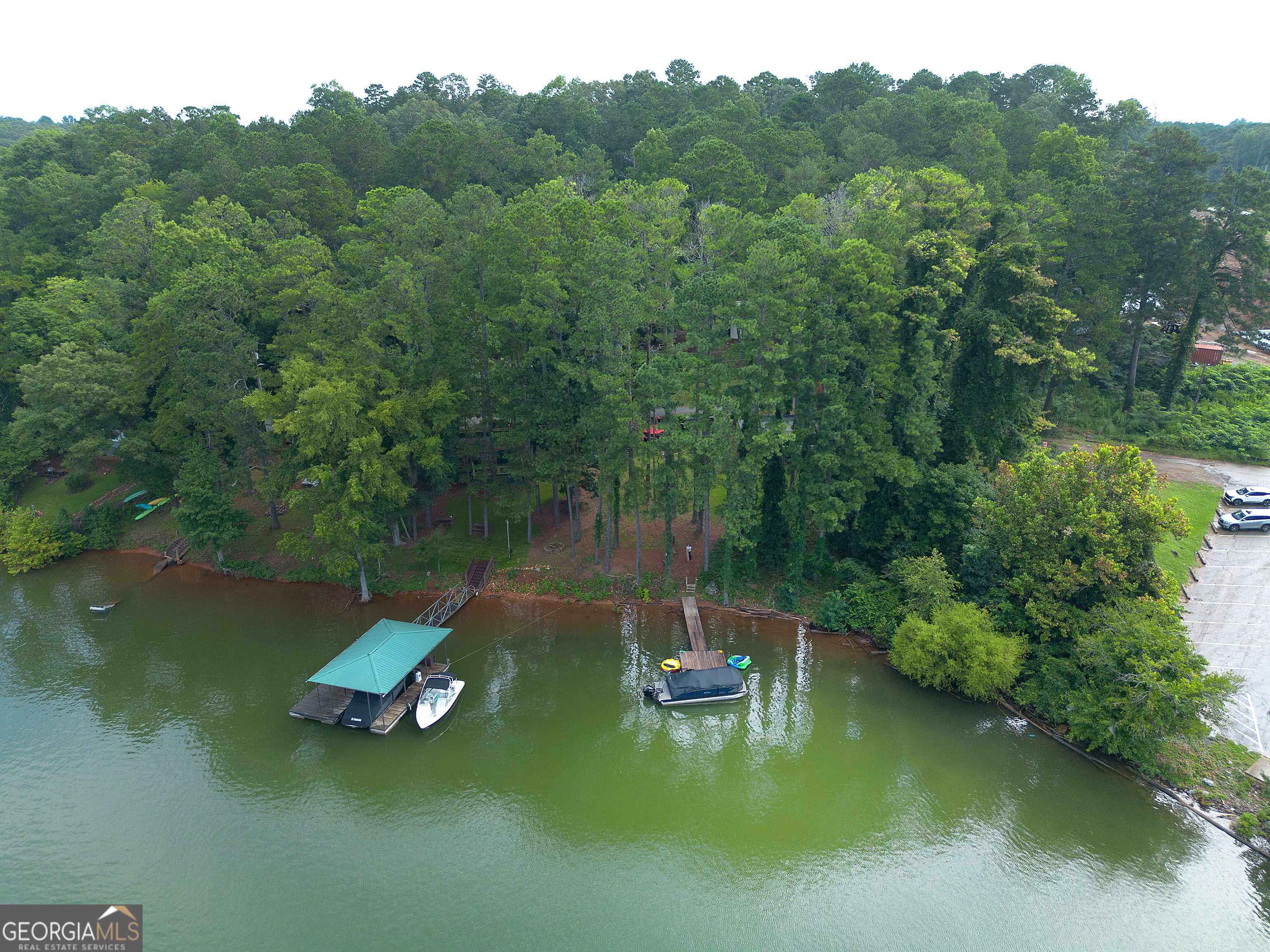 135 Marina Court Property Photo 6
