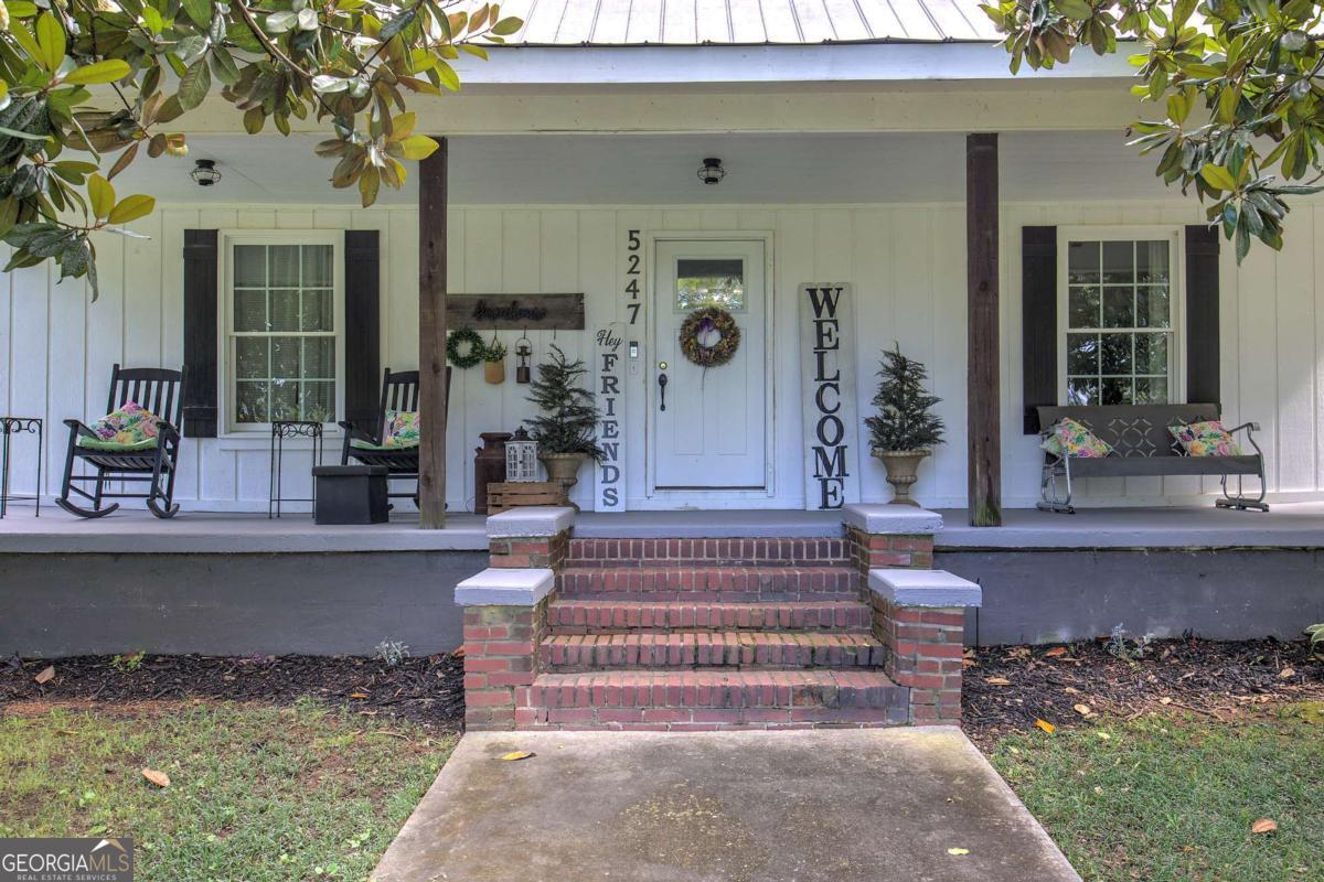 5247 Roland Hayes Parkway Sw Property Photo 3