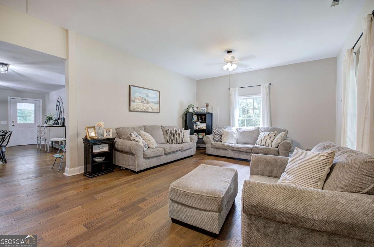 5247 Roland Hayes Parkway Sw Property Photo 10