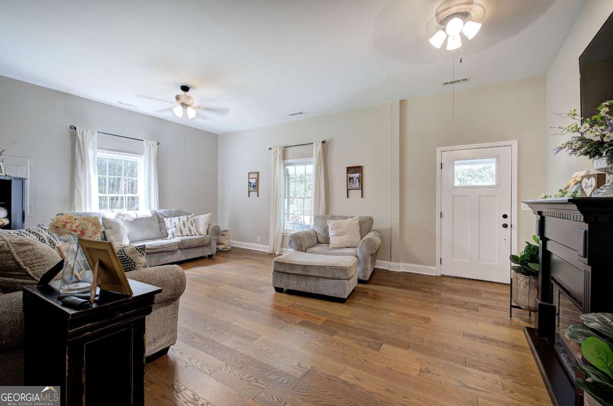 5247 Roland Hayes Parkway Sw Property Photo 11