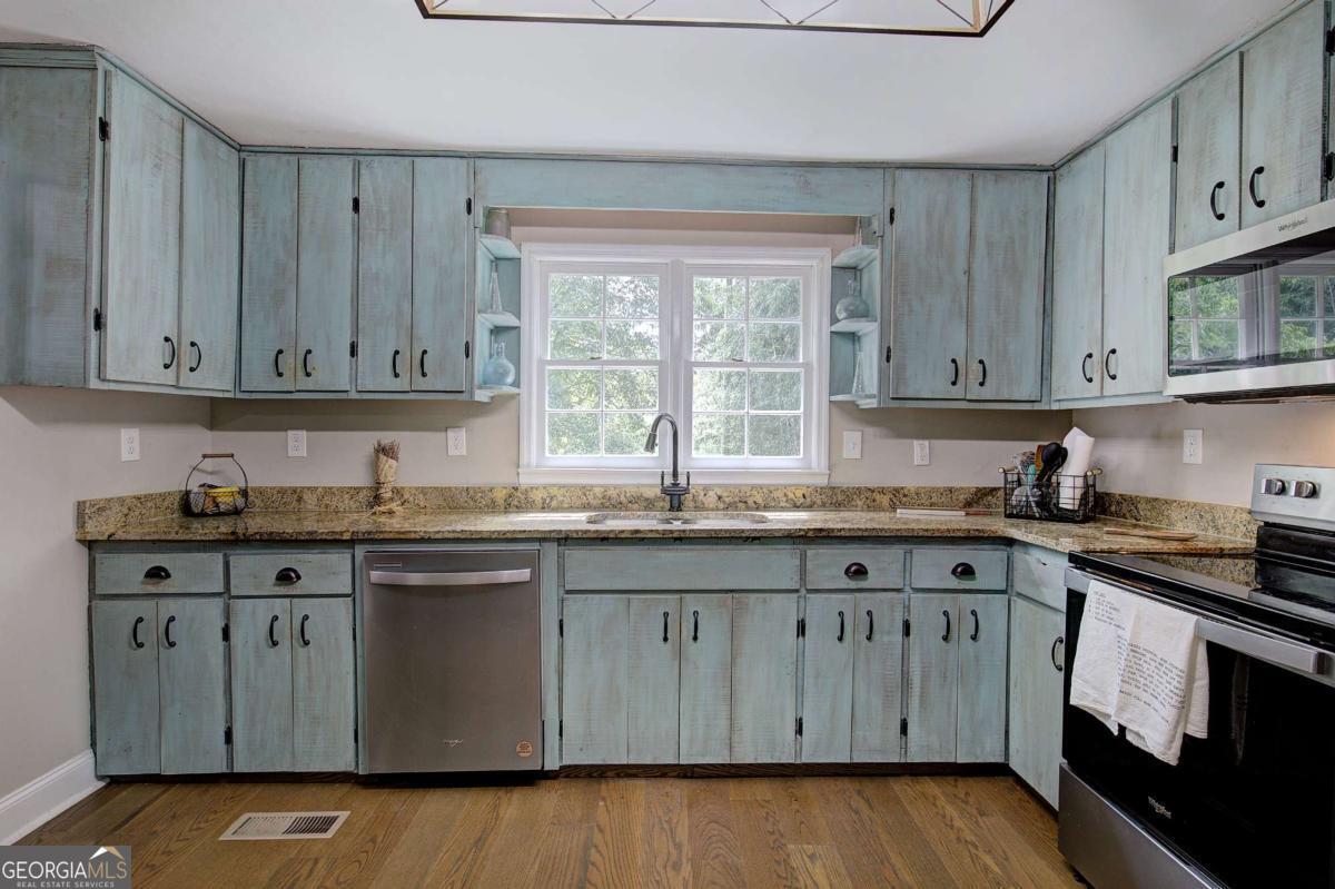 5247 Roland Hayes Parkway Sw Property Photo 17