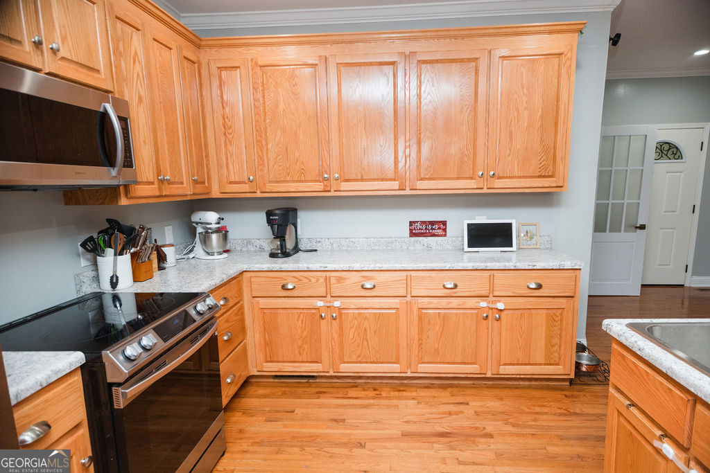 28 Oak Ridge Drive Property Photo 10