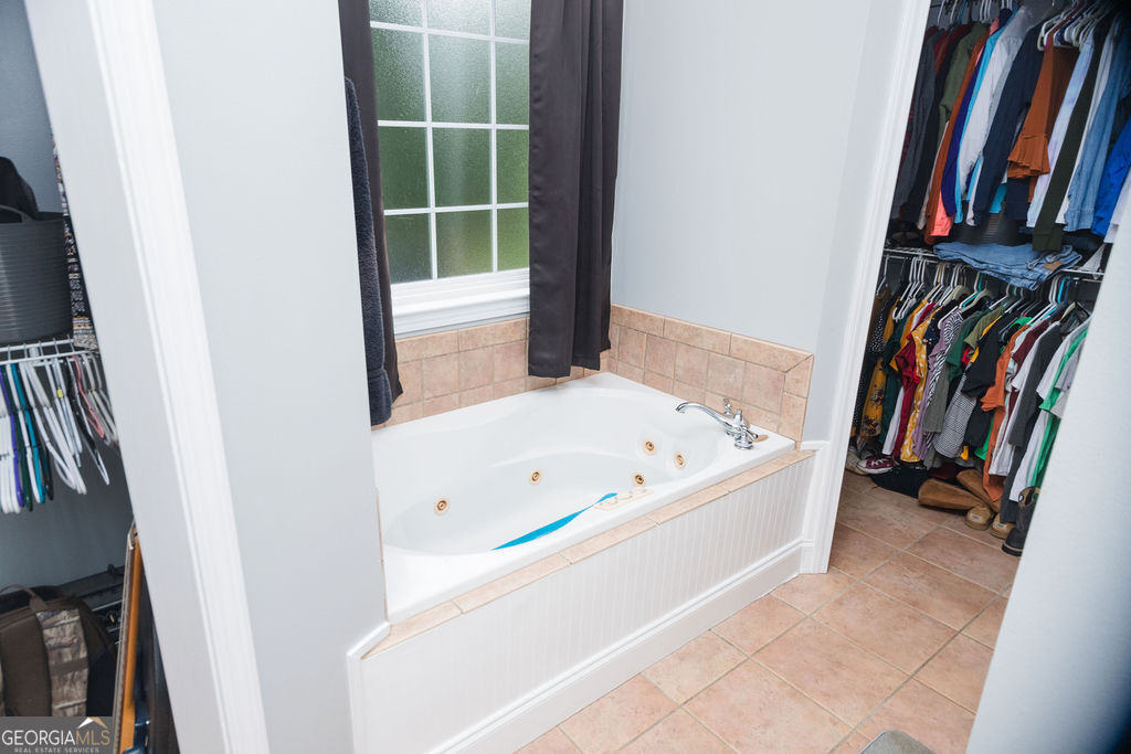 28 Oak Ridge Drive Property Photo 25