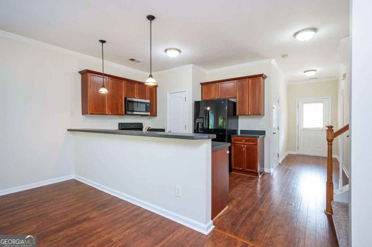 100 Red Barn Lane Property Photo 11