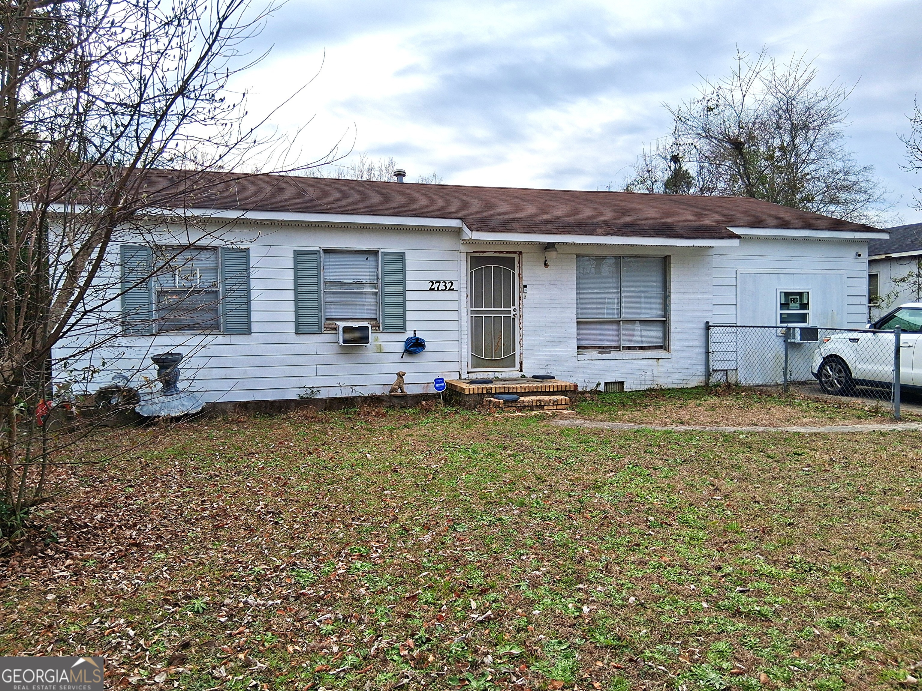 2732 Village Green Lane Property Photo 1