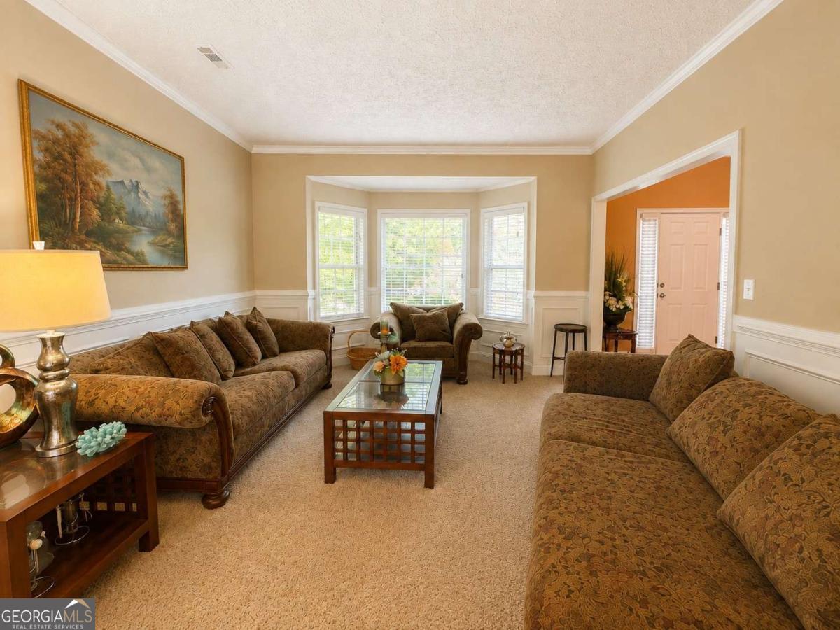 125 Stewart Glen Drive Property Photo 12