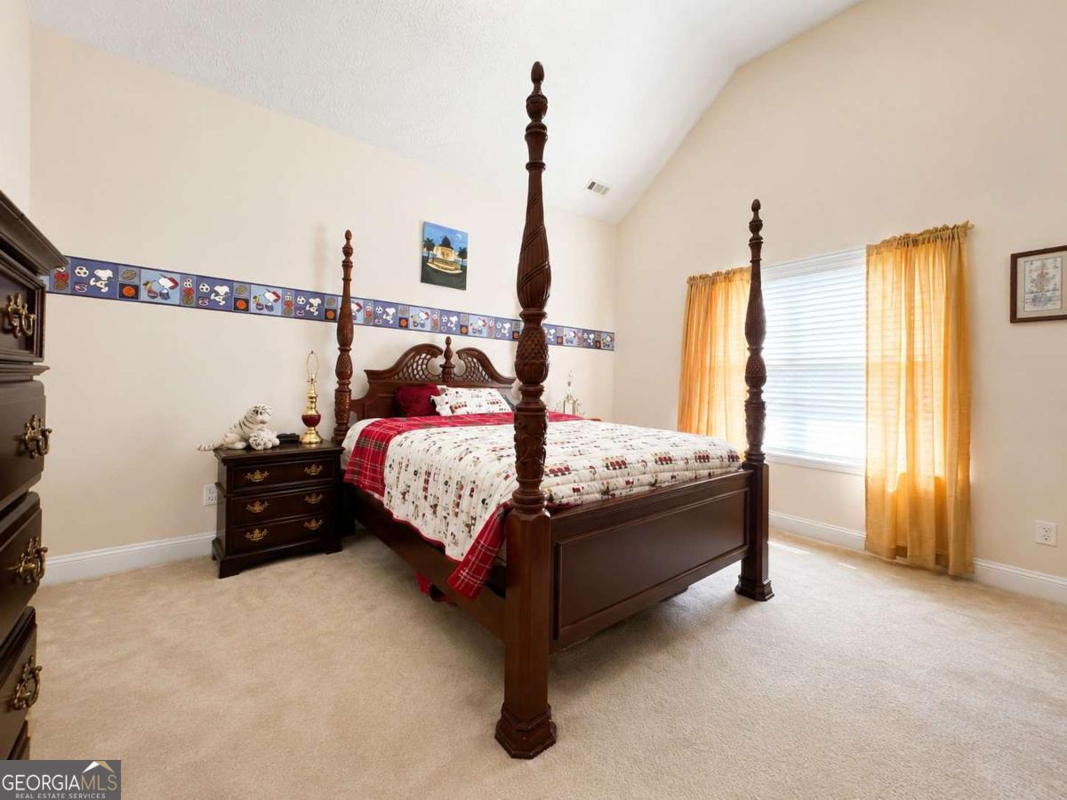 125 Stewart Glen Drive Property Photo 25