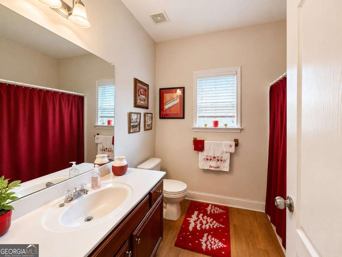 125 Stewart Glen Drive Property Photo 27