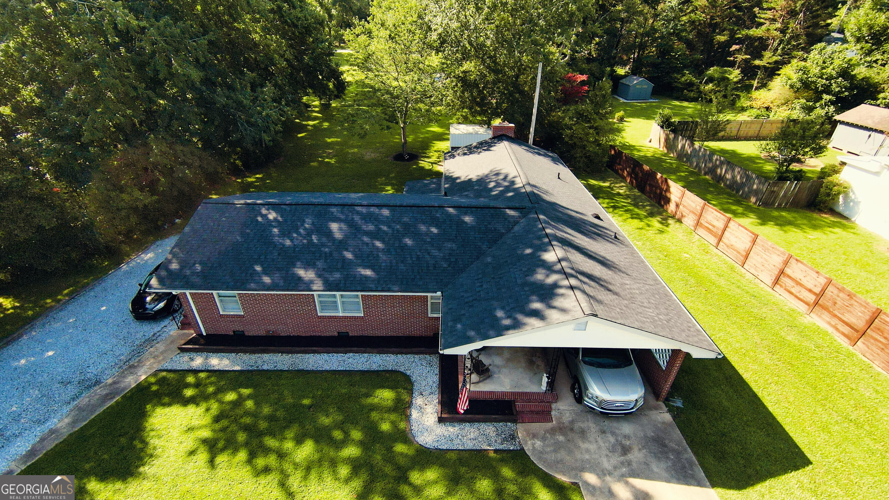 156 Lakeshore Drive Property Photo 2