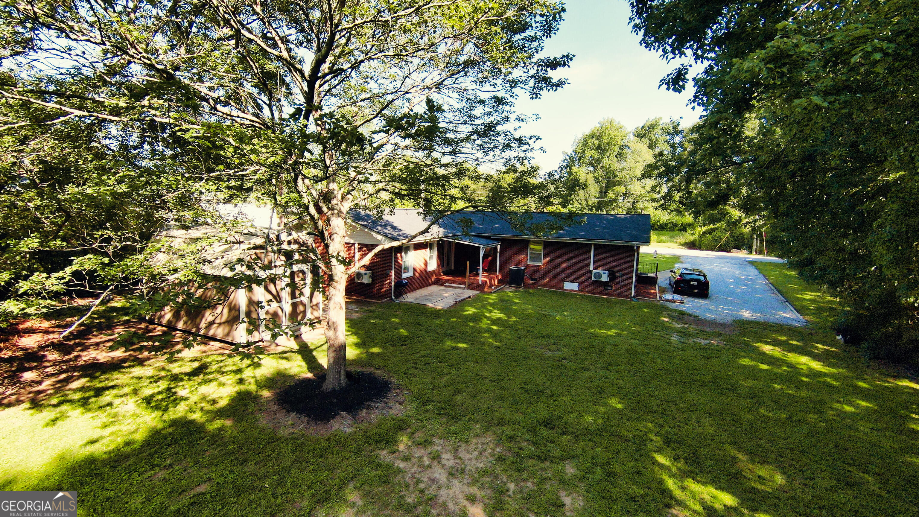 156 Lakeshore Drive Property Photo 4
