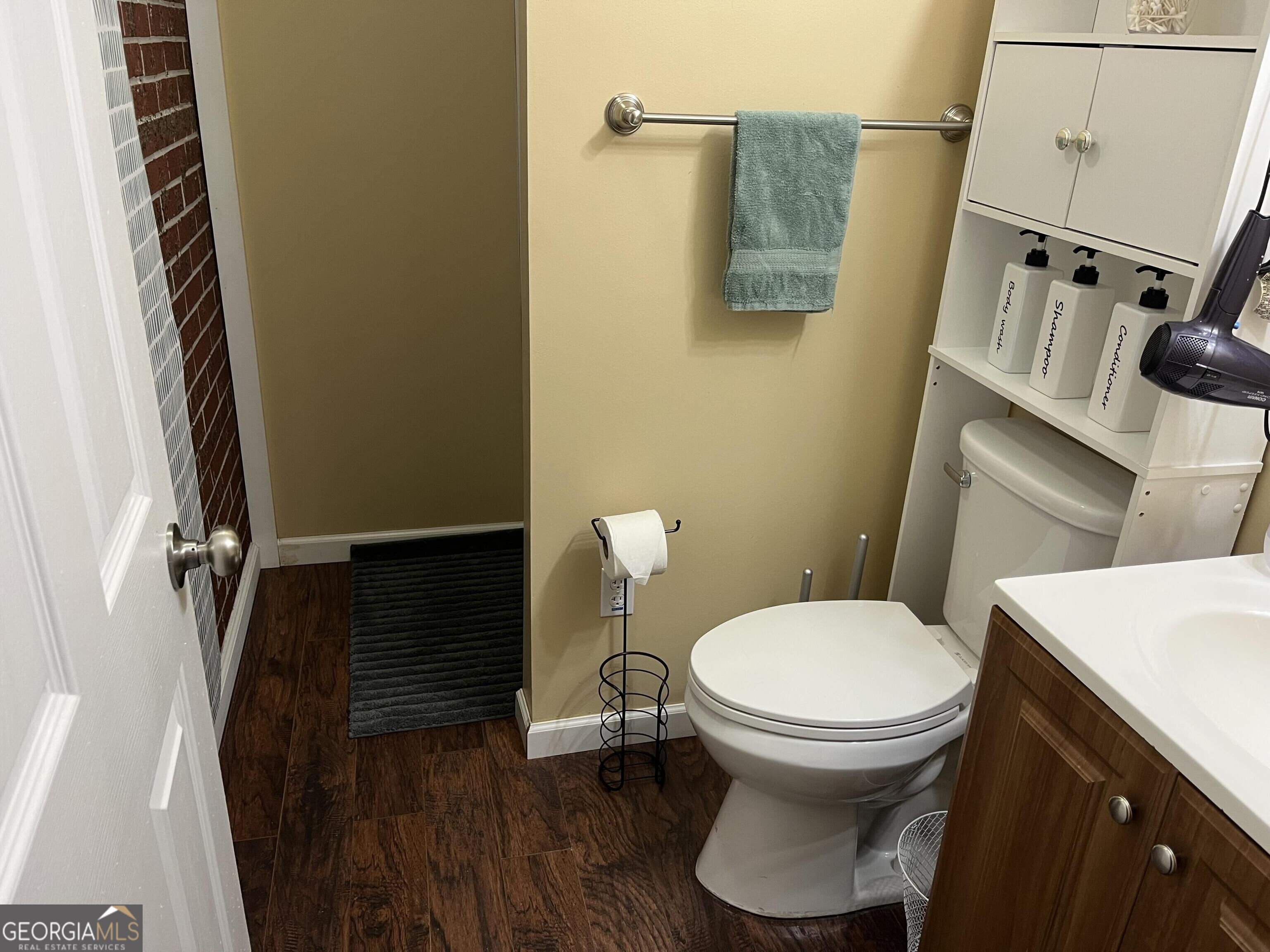 156 Lakeshore Drive Property Photo 28