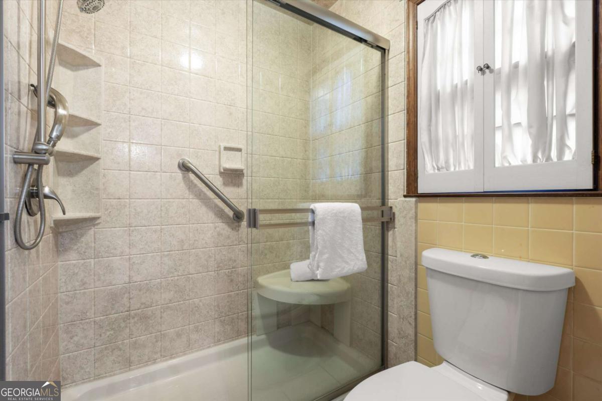 2932 Village Drive Property Photo 21
