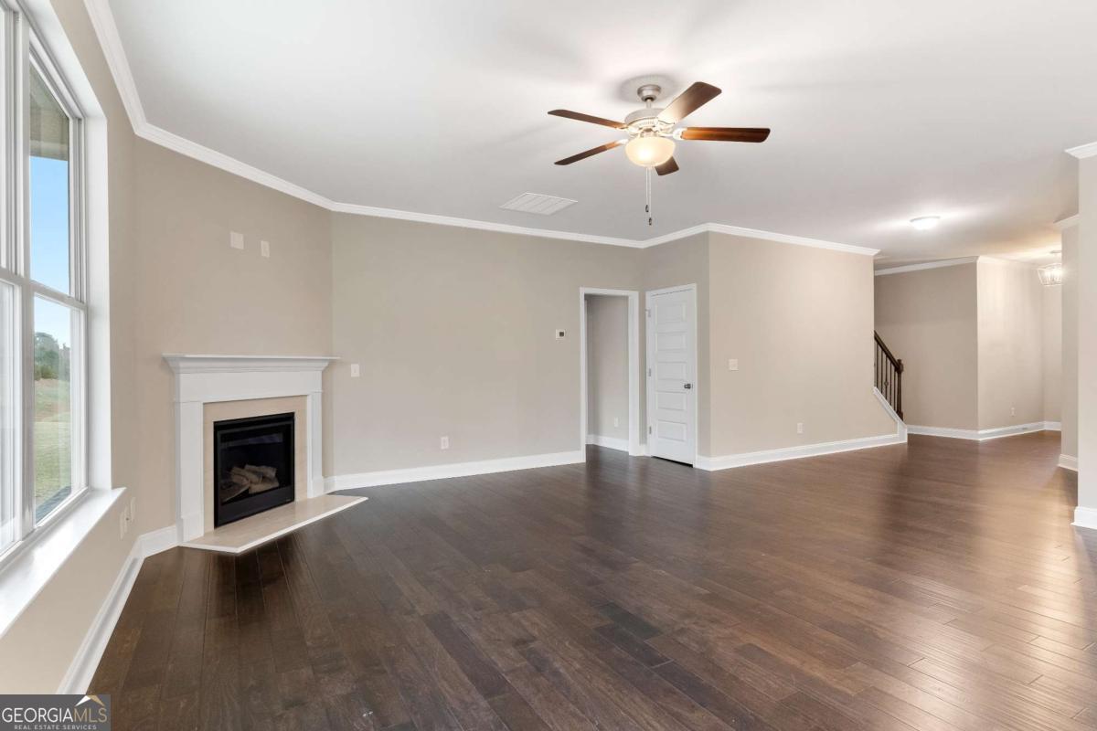 5984 Spring Way Property Photo 4