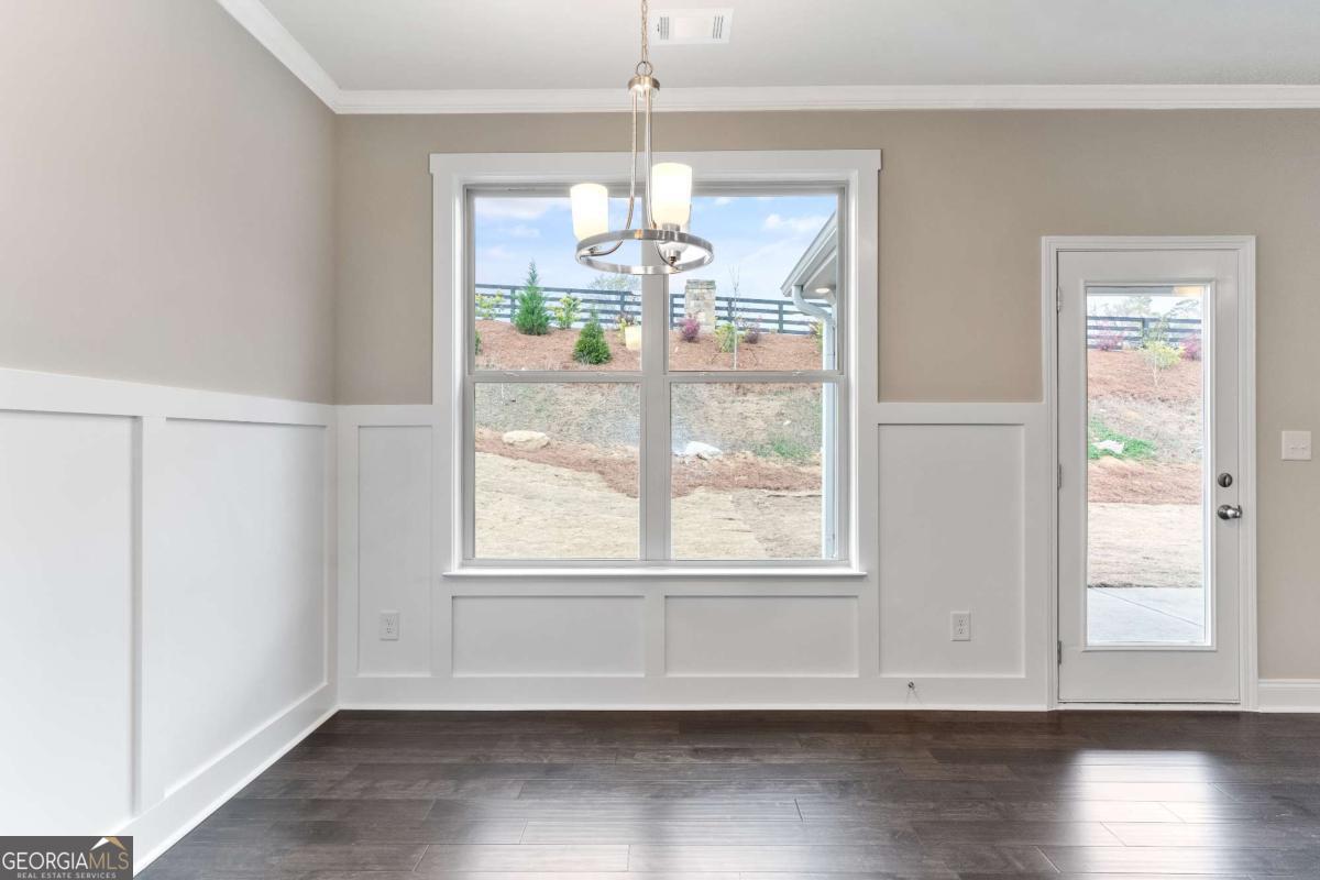 5984 Spring Way Property Photo 11