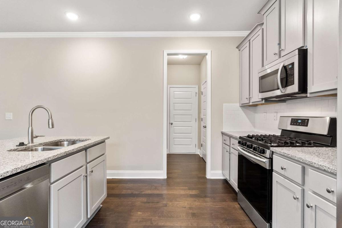 5984 Spring Way Property Photo 12