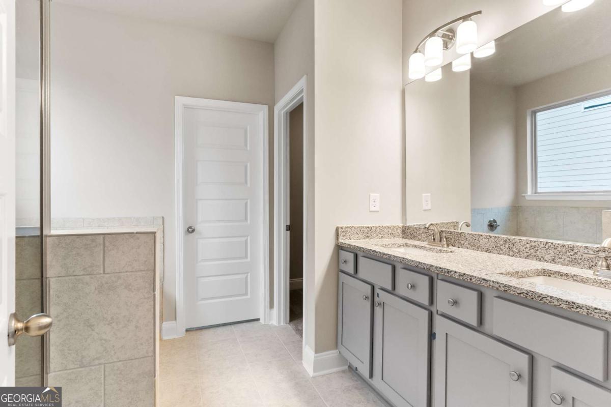 5984 Spring Way Property Photo 18