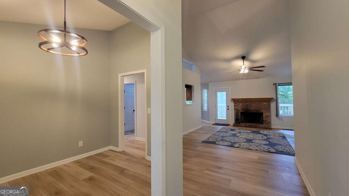 5131 Deer Path Ln Property Photo 5